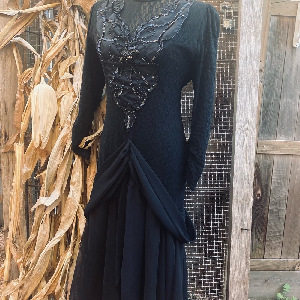 Black Formal Dress-Woman’s Formal Black Dress